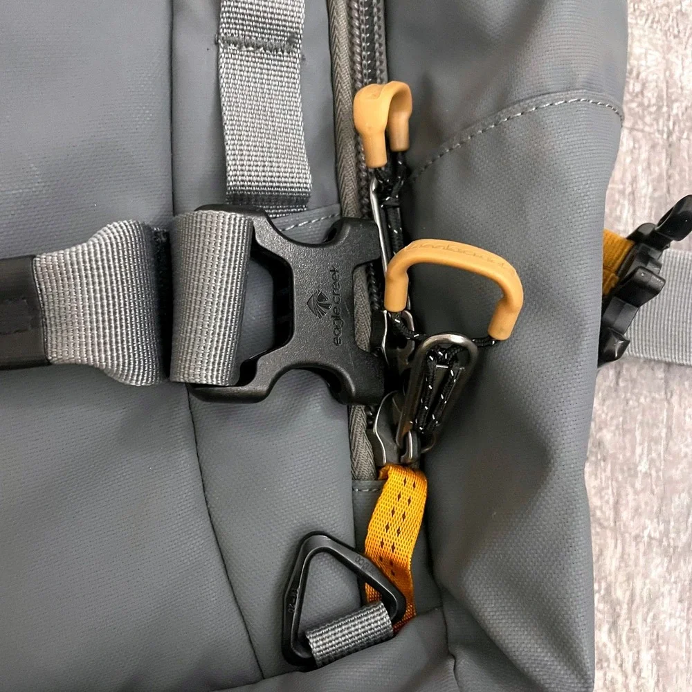 Eagle Creek Wayfinder Backpack 40L Graphite Gray Travel Laptop Daypack EC0A3ML2